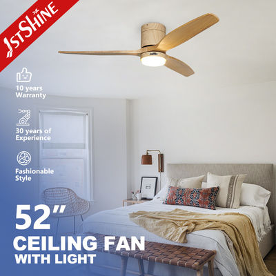 কেনা আলো এবং 110-240V / 50Hz-60Hz ইনপুট ভোল্টেজ সহ 52 ইঞ্চি উচ্চ গতির কাঠের সিলিং ফ্যান অনলাইনে উৎপাদন